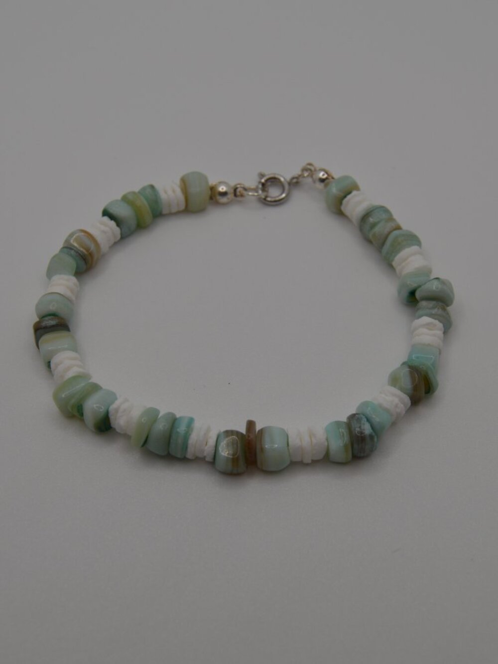 Turquise & Shell beaded bracelet